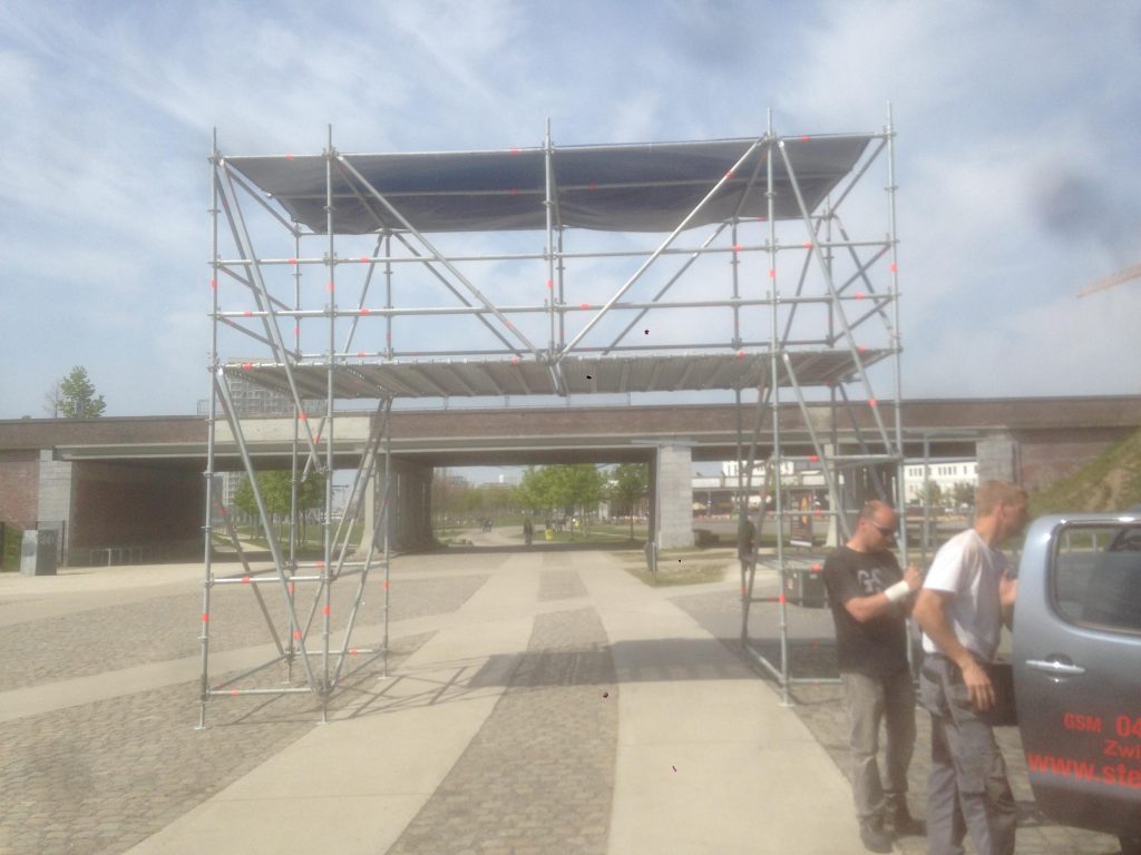 Professionele stellingbouw in Gent met strikte veiligheidsprotocollen en gekwalificeerde monteurs voor constructieprojecten