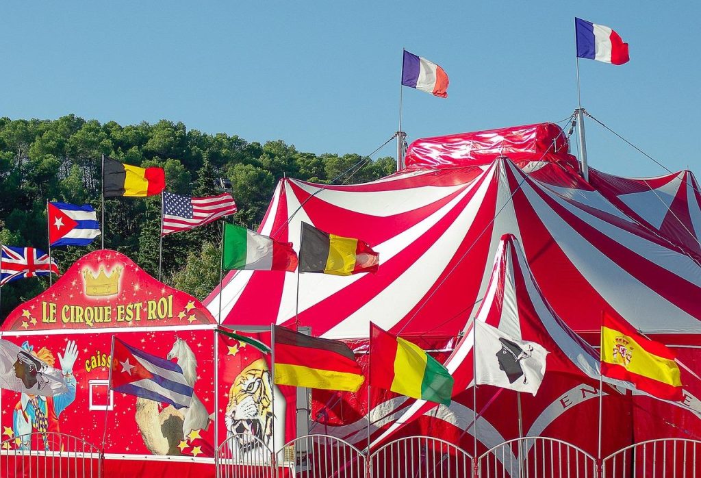Professionele evenement inrichting met maximale service en hoogwaardige tenten voor bruiloften en festivals